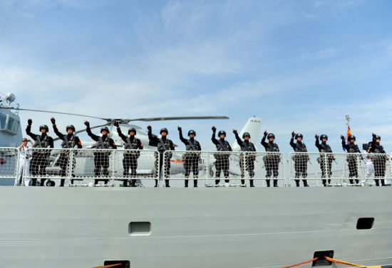 中國海軍第12批護航編隊開赴印度洋 中國海軍第12批護航編隊開赴印度洋