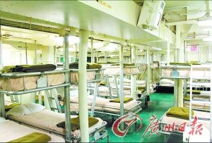 航母上的水兵宿舍。（資料圖片）