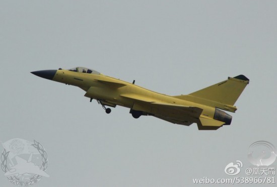 網(wǎng)友拍攝到的殲-10B戰(zhàn)機試飛照 網(wǎng)友拍攝到的殲-10B戰(zhàn)機試飛照