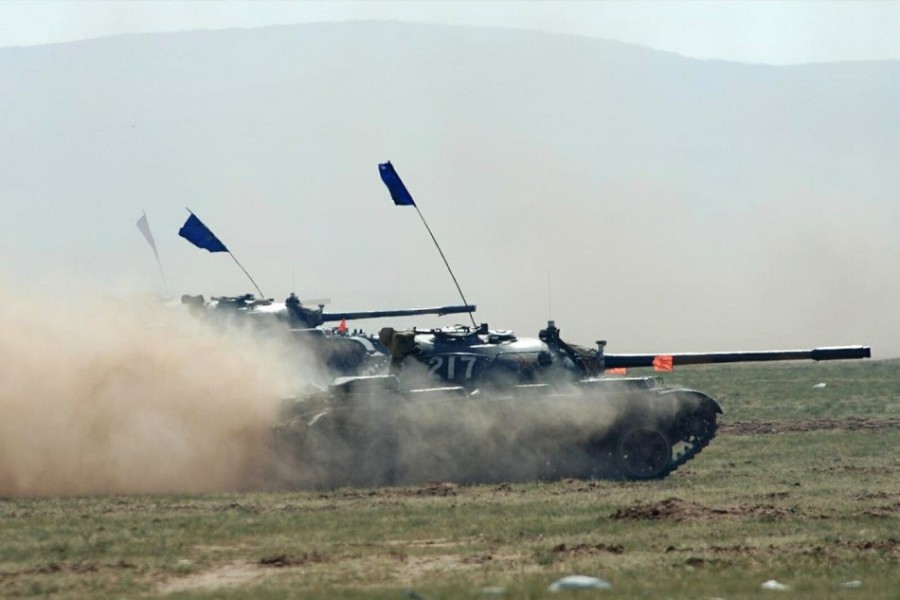 　火車上59式坦克密密麻麻。