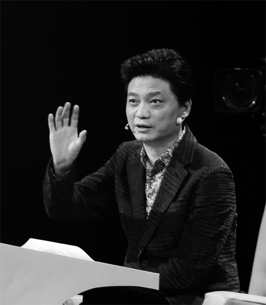 “希望女兒最好永遠(yuǎn)不要交男朋友，最好把父親當(dāng)男朋友?！贝抻涝φf。