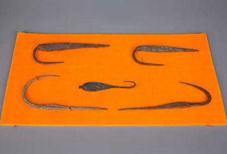 這么大的魚鉤你見過嗎？