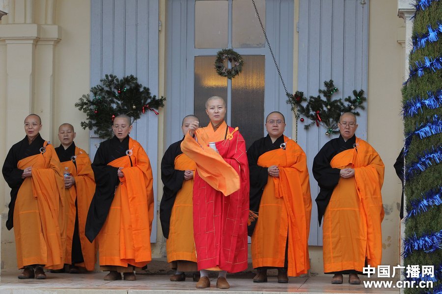 波爾多墜機(jī)失蹤者搜救繼續(xù) 酒莊舉行佛教儀式祈福 波爾多墜機(jī)失蹤者搜救繼續(xù) 酒莊舉行佛教儀式祈福