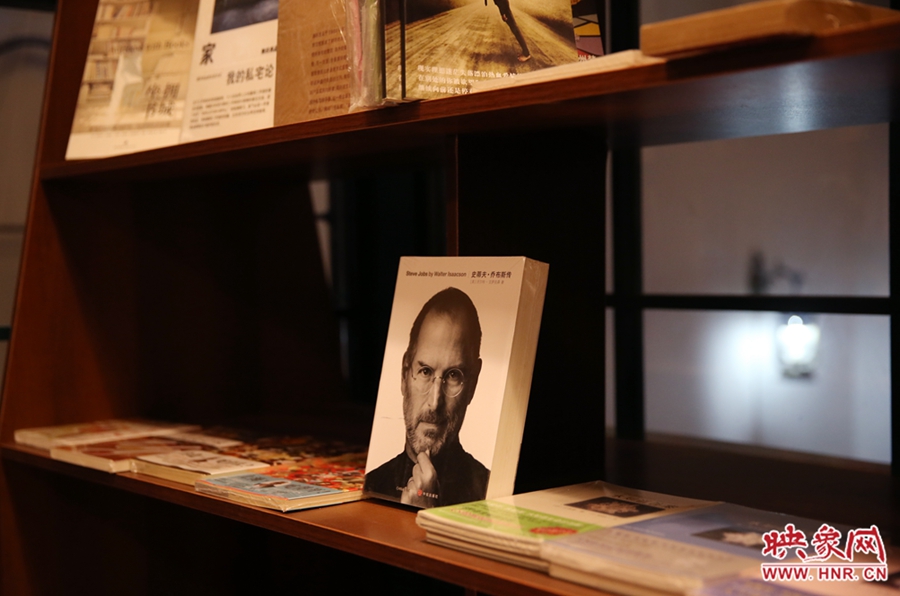 書店內(nèi)的書。