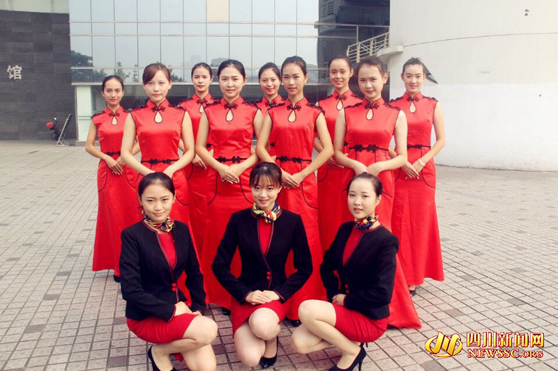 四川高校禮儀隊哪家強 實拍四川高校禮儀隊 四川高校禮儀隊哪家強 實拍四川高校禮儀隊