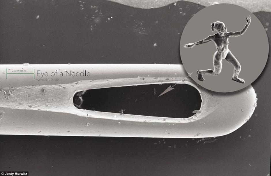 微雕藝術家3D打印納米雕塑 大小只有頭發(fā)絲一半寬